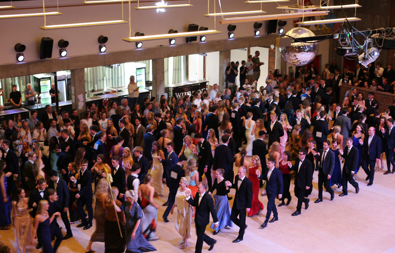 EN3A2000